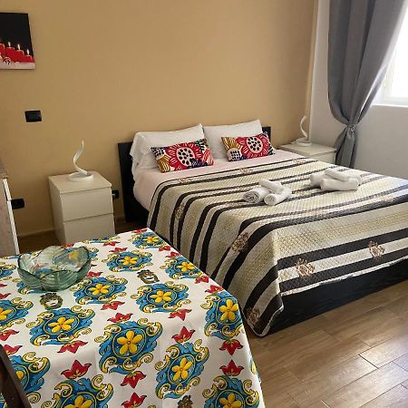 Rent House A Casa Mia Hotel Palermo Kültér fotó